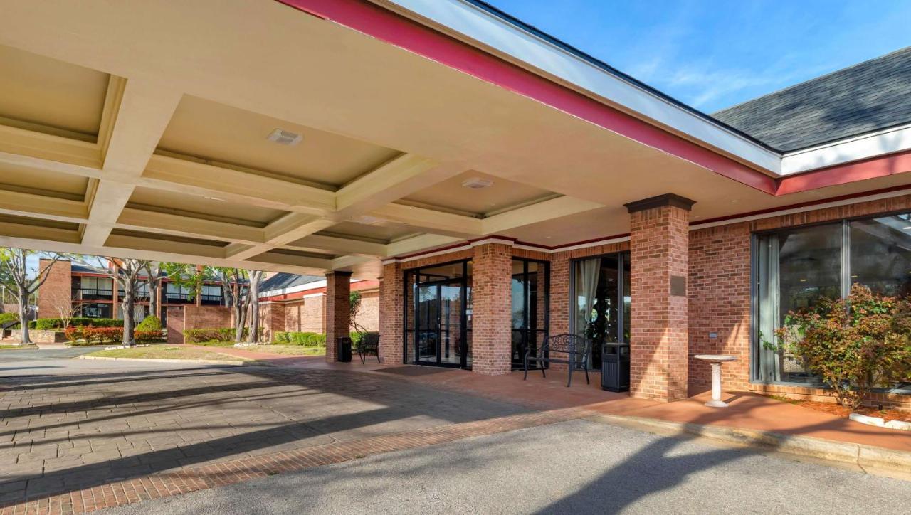 Magnuson Grand Hotel And Conference Center Tyler Esterno foto