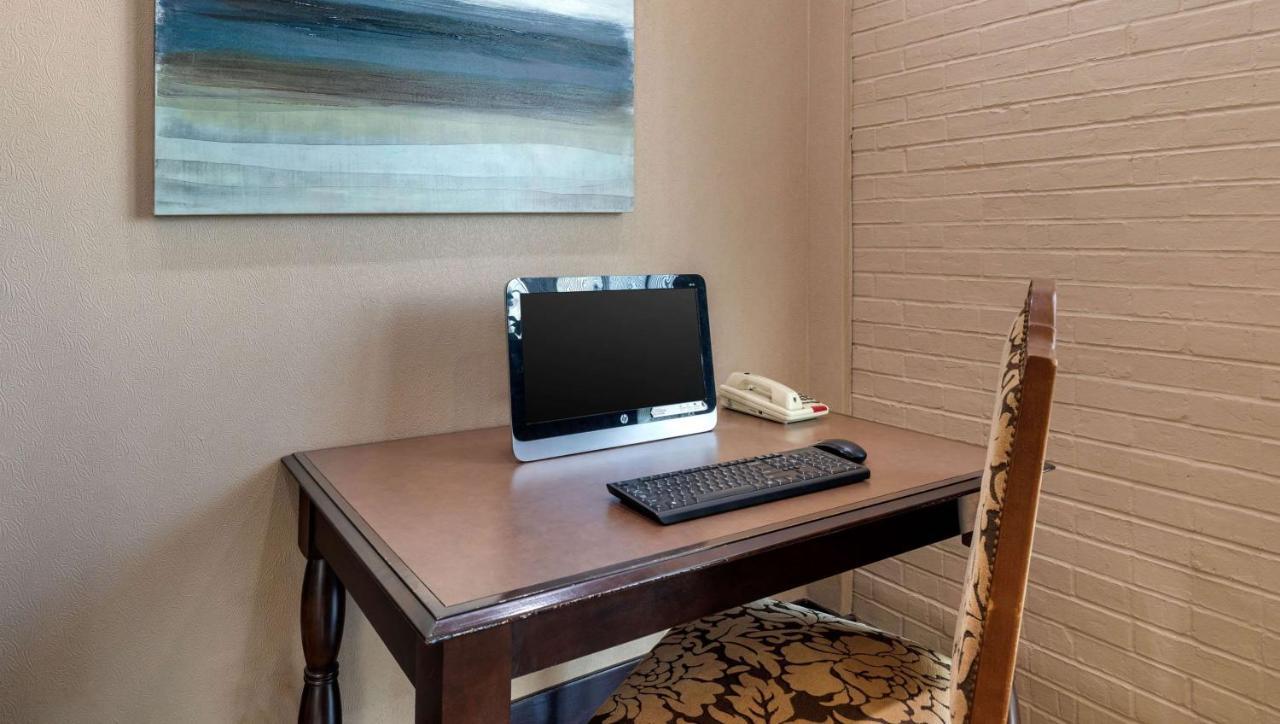 Magnuson Grand Hotel And Conference Center Tyler Esterno foto